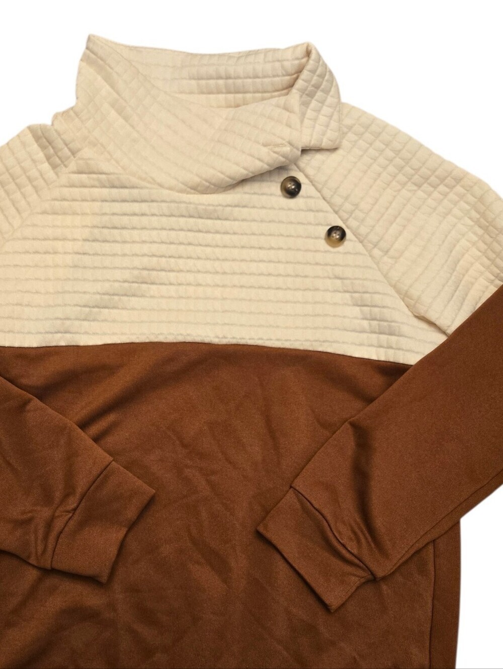 Color Block Pull Over - Picture 5 of 6